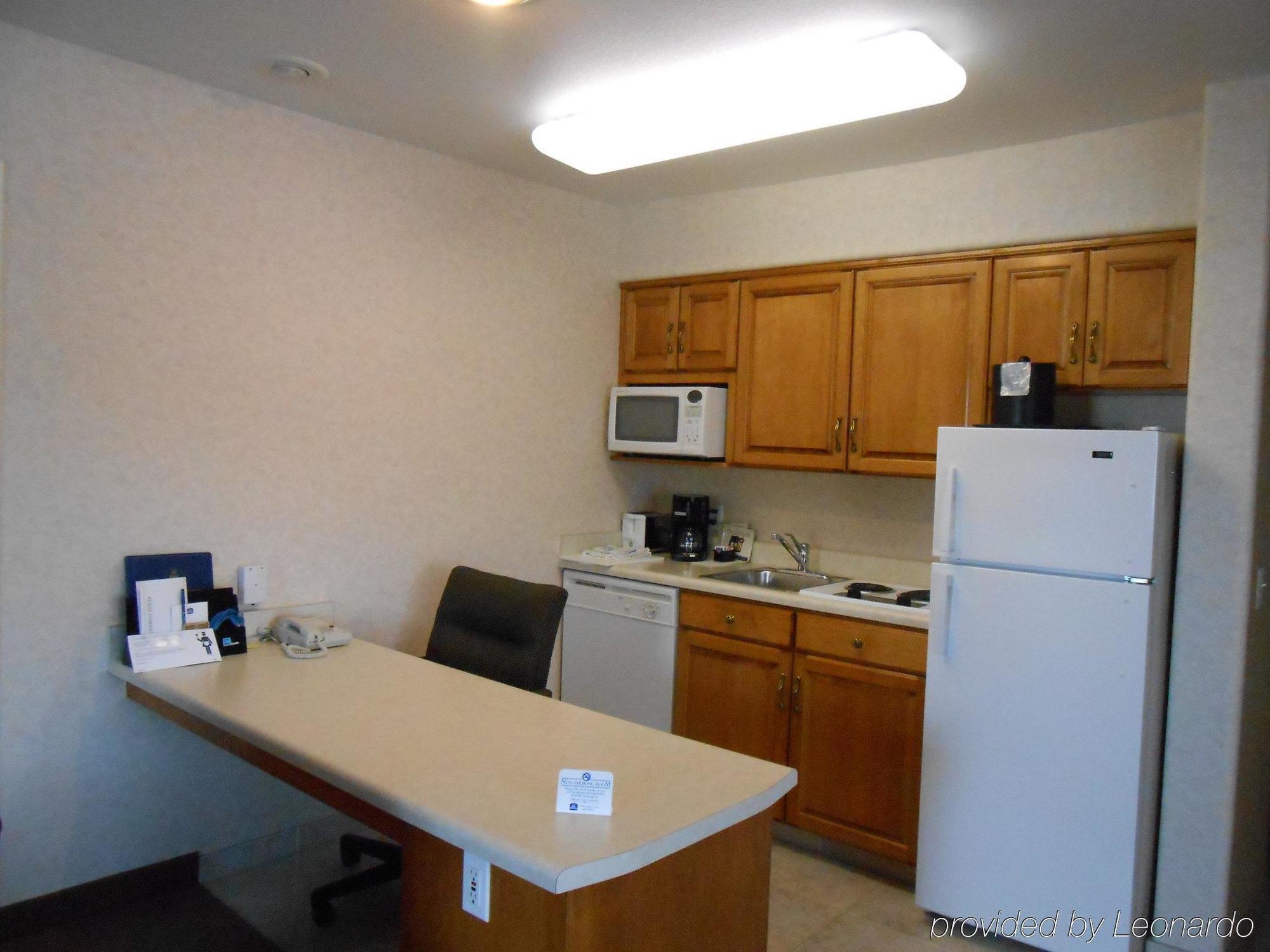 Best Western Plus A Wayfarer'S Inn & Suites Kingman Rom bilde